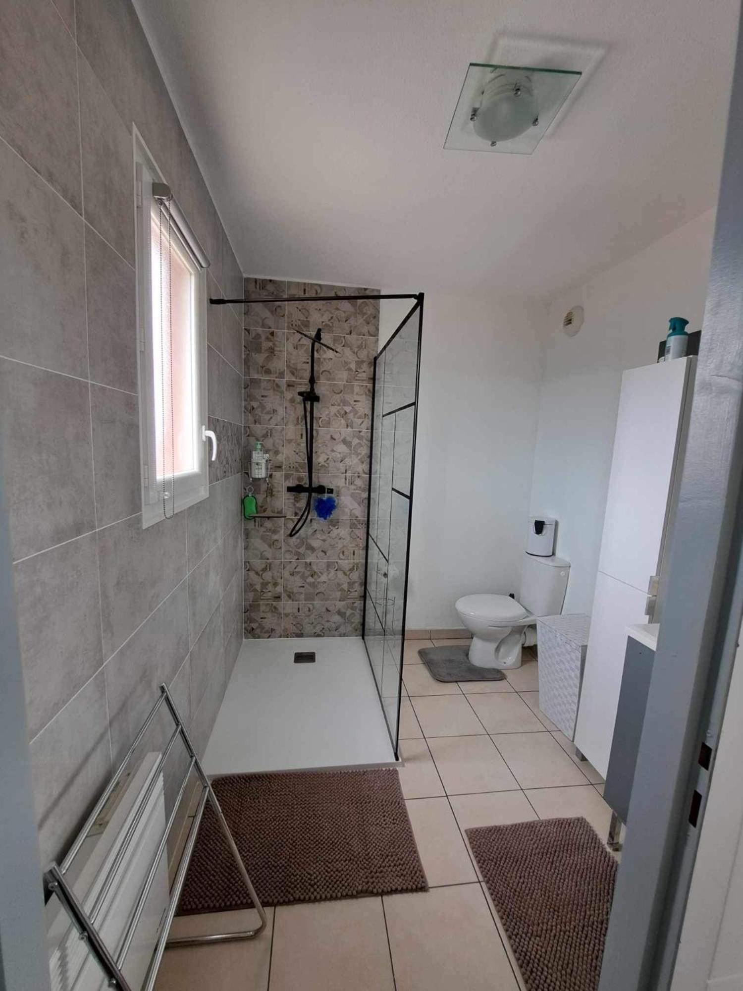 Logement Entier, Calme, Hyper Equipe Сен-Лоран-де-ла-Саланк Екстер'єр фото
