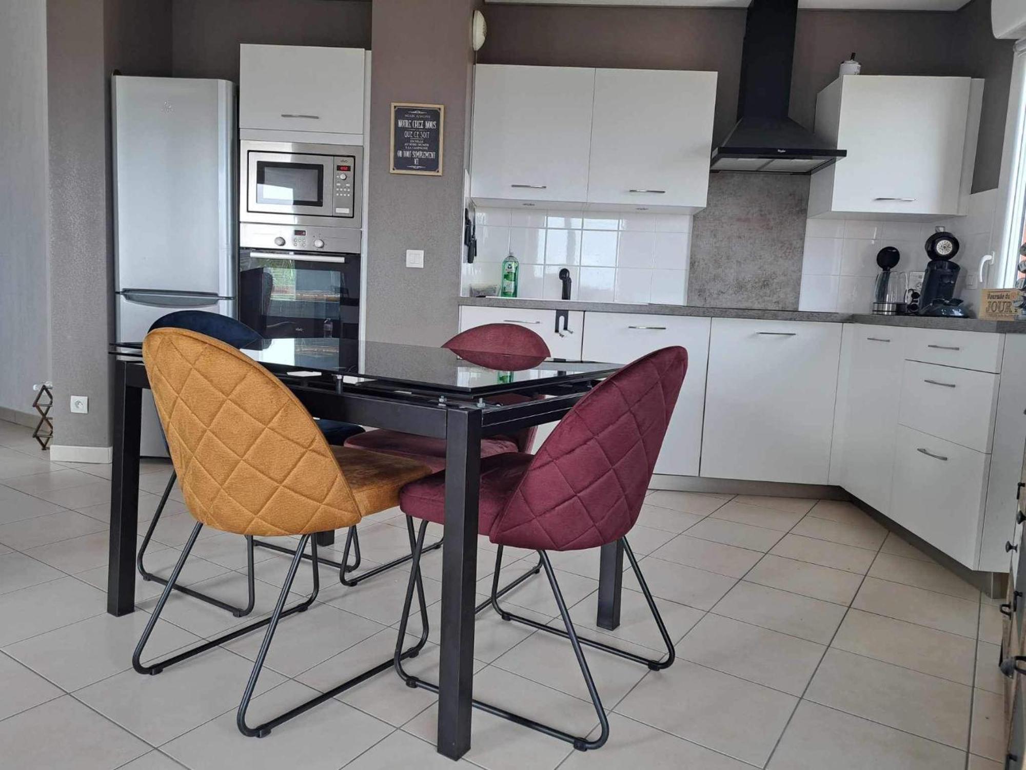 Logement Entier, Calme, Hyper Equipe Сен-Лоран-де-ла-Саланк Екстер'єр фото