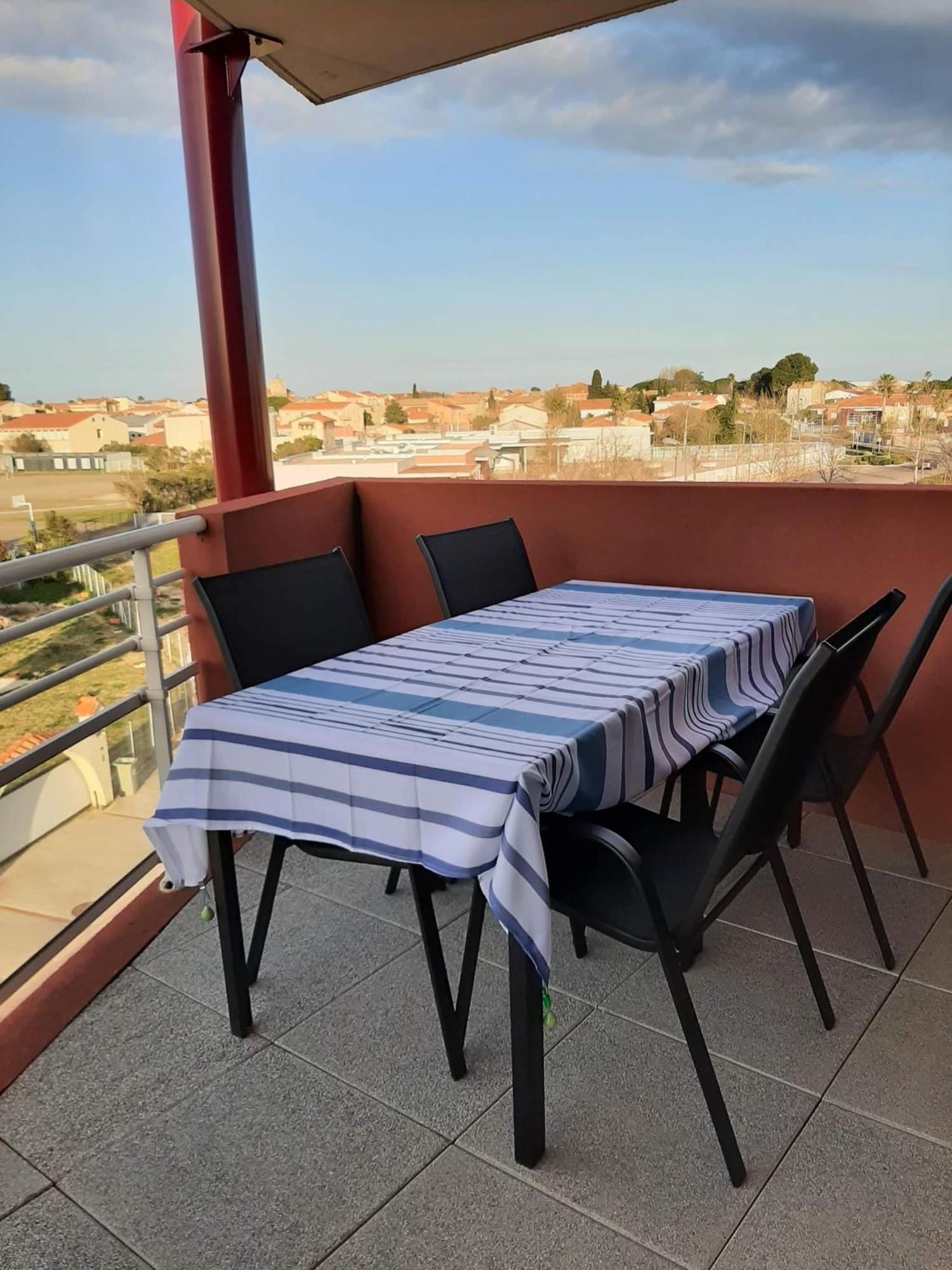 Logement Entier, Calme, Hyper Equipe Сен-Лоран-де-ла-Саланк Екстер'єр фото